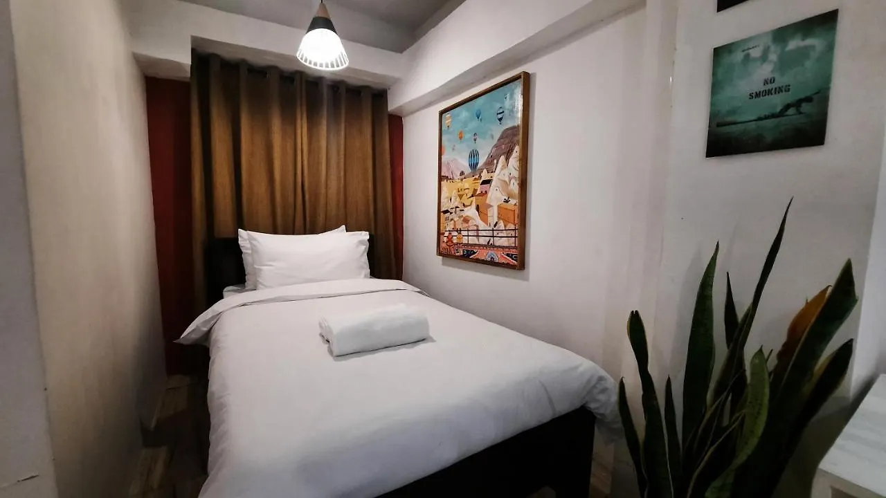 L1 Twin Bed Staycation In Bonifacio Global City 2 Taguig